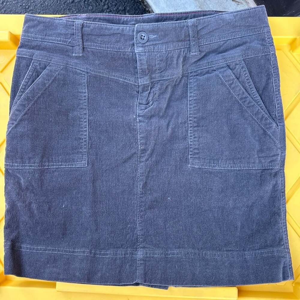 The North Face Corduroy Skirt Size 8 Gray Pocket Casual
